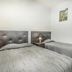 Lux Dinastia 아파트 *
