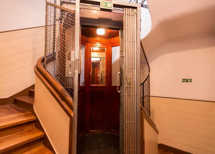 Lux Dinastia Lizbona